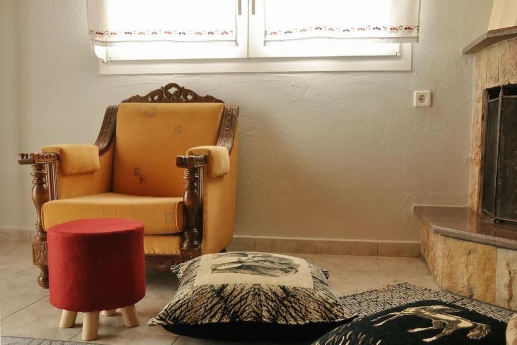 Tasoulashome 1-Μονοκατοικια Με Αυλη Komotini Exteriör bild